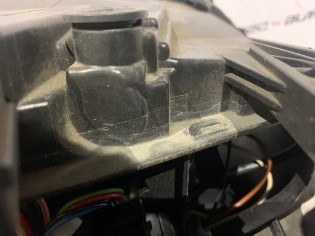 Фара левая для Volvo XC70 BZ 2007-2016 на фотографиях