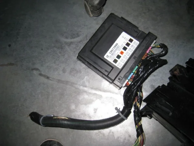 Блок комфорта для Chevrolet Cruze 1 J300 2009-2015 на фотографиях