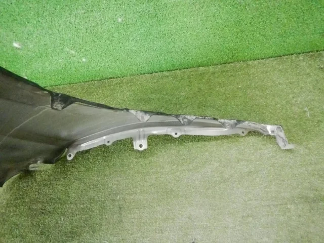 Крыло правое для Toyota RAV4 XA40 rest 2015-2019 на фотографиях