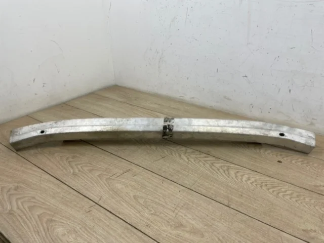 Усилитель бампера передний верхний для Audi Q7 4L 2005-2015 на фотографиях