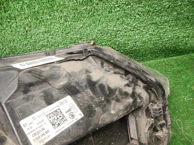 Фара ксенон левая для Skoda Rapid I NH3 2012-2017 на фотографиях