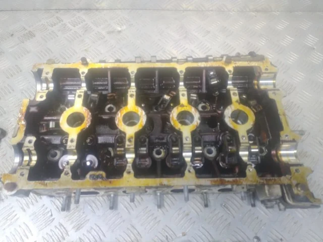 ГБЦ для Renault Logan 2007-2012 (Универсал KS) на фотографиях