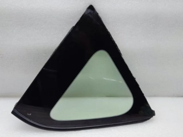 Форточка задняя левая для Toyota RAV4 XA30 2005-2012 на фотографиях