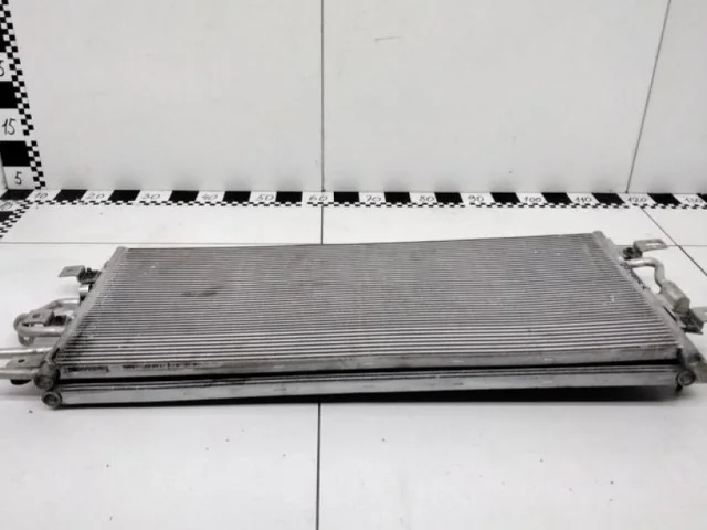 Радиатор охлаждения ДВС для Ford Explorer U502 rest 2014-2019 на фотографиях