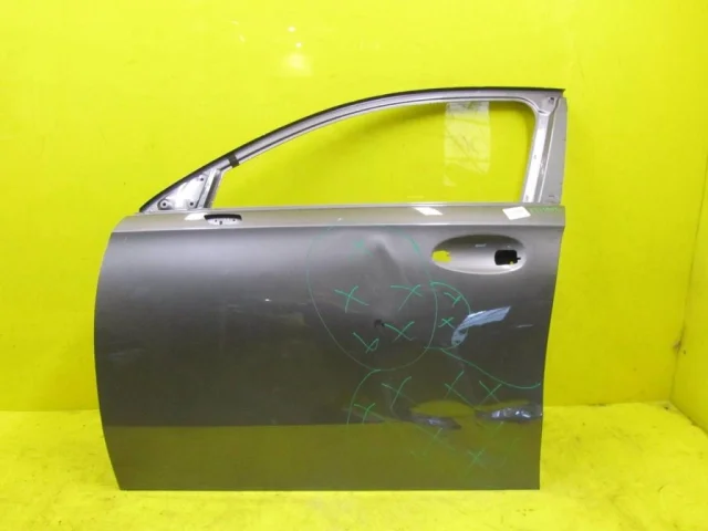 Двери для Mercedes-Benz A class W177 2018-2022 на фотографиях