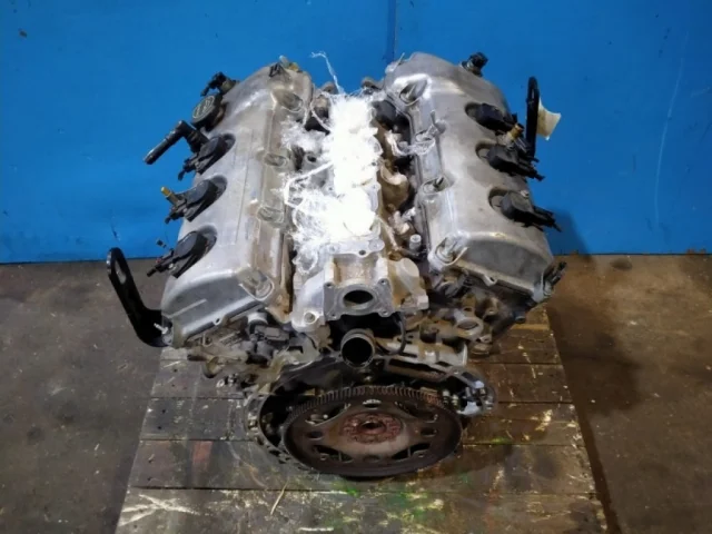 Двигатель без навесного для Mazda CX 9 TB 2007-2015 на фотографиях