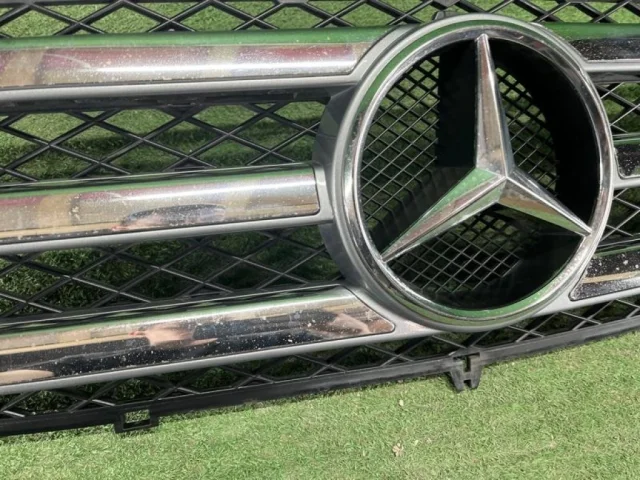 Решетка радиатора для Mercedes-Benz G class W463 rest.VI 2012-2015 на фотографиях