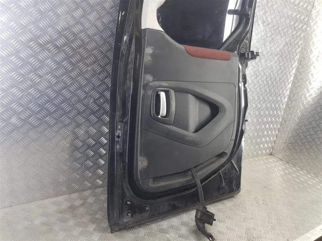 Двери для Citroen Berlingo 2 B9 Минивэн 2008-2016 на фотографиях