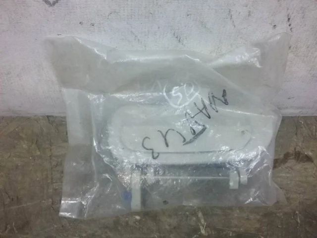 Двери для Daewoo Nexia N100 1995-2008 на фотографиях