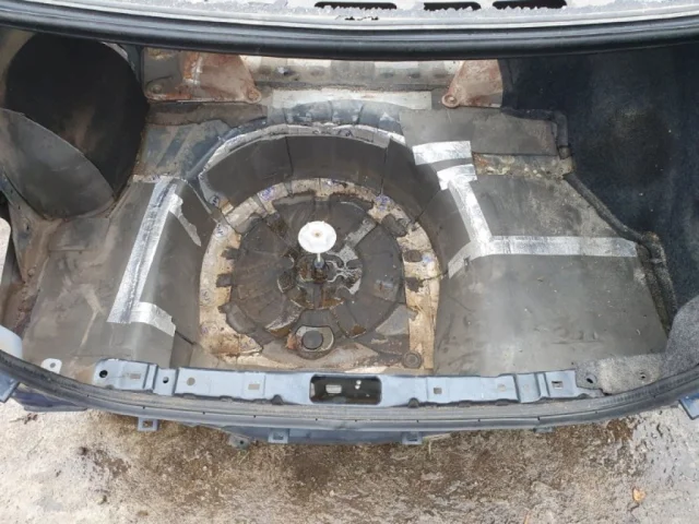 Заднее левое крыло для Nissan Almera Classic B10 2006-2012 на фотографиях