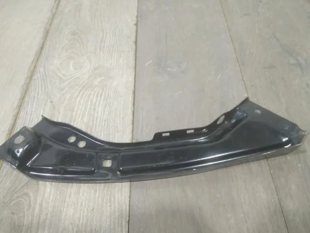 Верхняя планка телевизора для Skoda Rapid II 2020+ на фотографиях