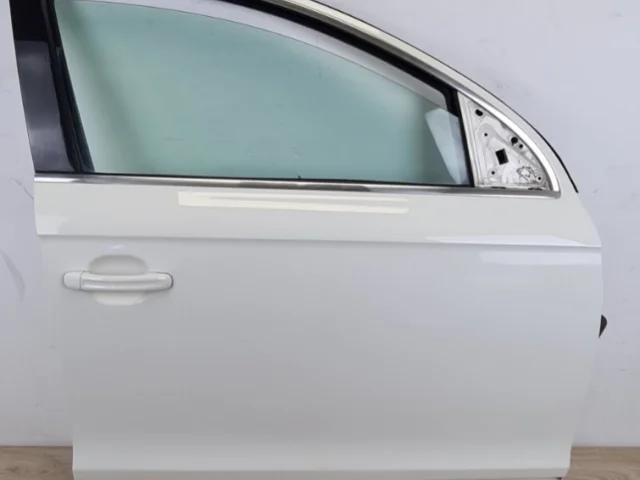 Дверь передняя правая для Audi Q7 4L 2005-2015 на фотографиях