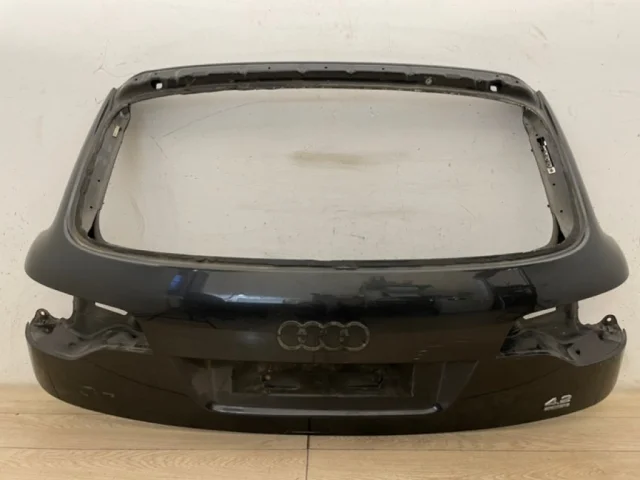 Крышка багажника для Audi Q7 4L 2005-2015 на фотографиях