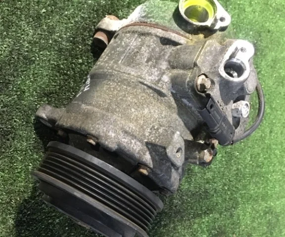 Компрессор кондиционера для BMW X3 F25 2010-2017 на фотографиях