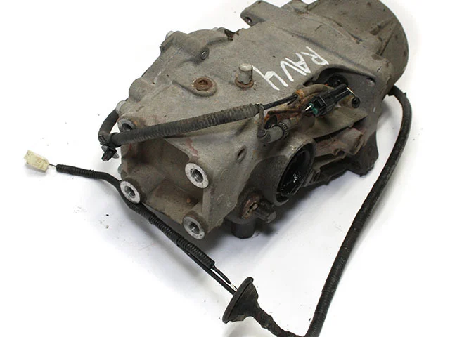 Редуктор дифференциала ведущего моста для Toyota RAV4 XA30 2005-2012 на фотографиях