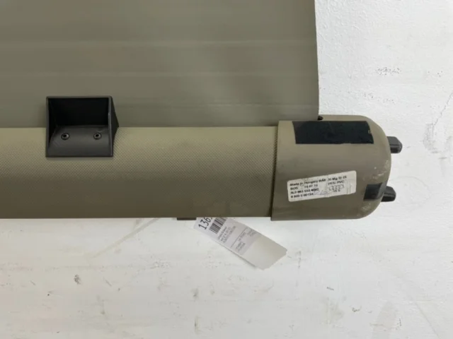 Шторка багажника для Audi Q7 4L 2005-2015 на фотографиях