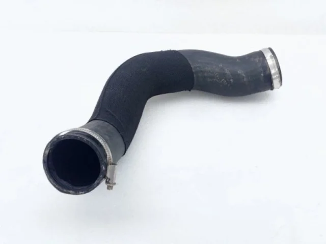 Патрубок интеркулера для Audi Q7 4M 2015+ на фотографиях