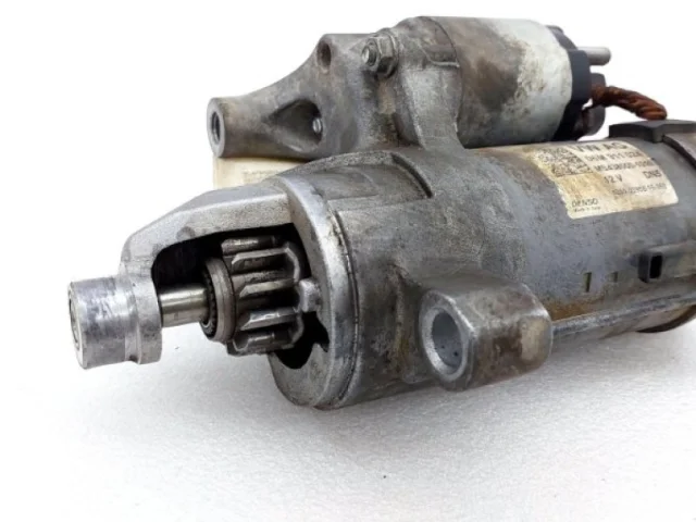 Стартер для Audi Q7 4L 2005-2015 на фотографиях