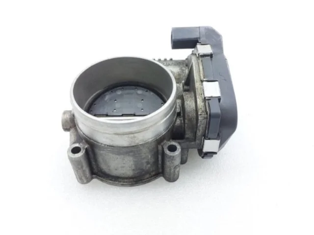 Дроссельная заслонка для Audi Q7 4L 2005-2015 на фотографиях
