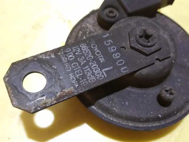 Звуковой сигнал для Toyota Corolla E140/E150 Седан 2006-2013 на фотографиях