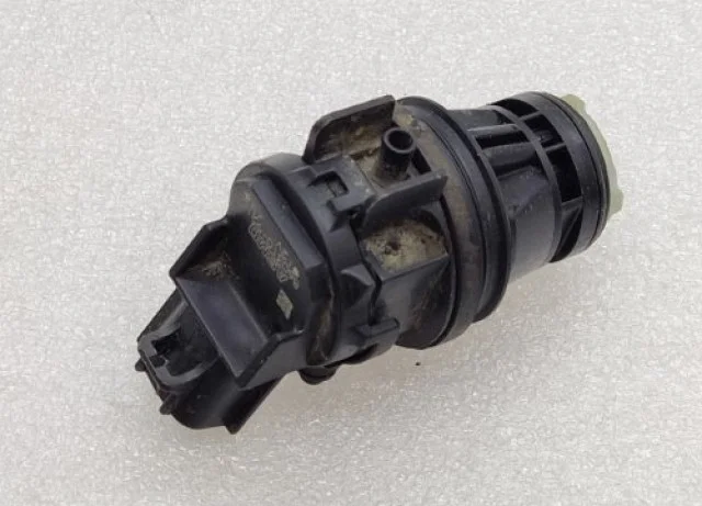 Мотор омывателя лобового стекла для Mazda CX 5 KE 2011-2017 на фотографиях