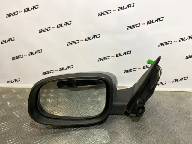 Зеркало заднего вида (в салоне) для Volvo C30 MK 2006-2013 на фотографиях