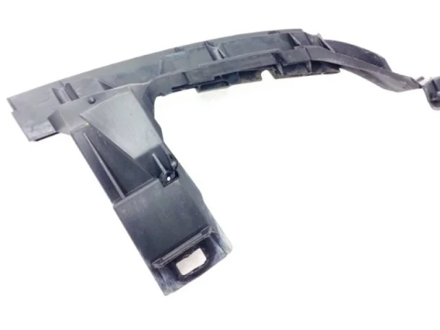 Кронштейн заднего бампера правый для Audi A6 C7 2010-2018 на фотографиях