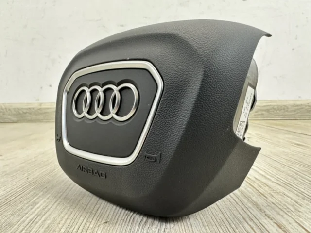 Подушка безопасности водителя для Audi Q7 4M 2015+ на фотографиях