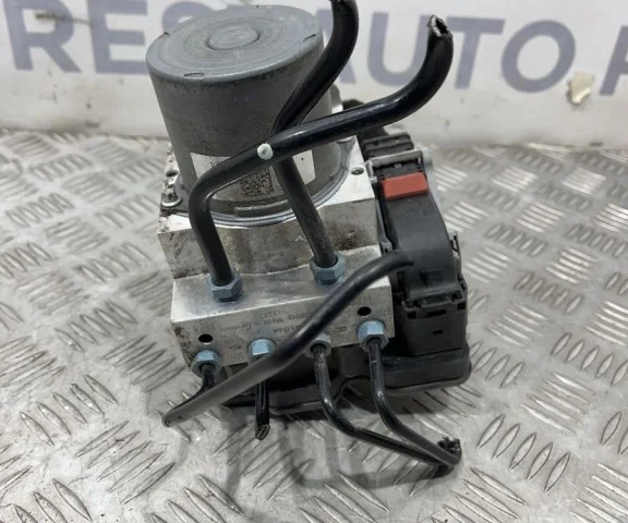 Блок ABS для Audi Q7 4M 2015+ на фотографиях