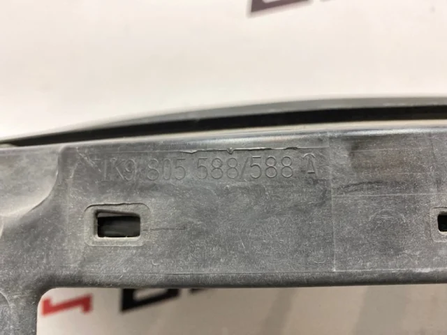 Панель радиатора (телевизор) для Volkswagen Golf V (1K1) 2003-2008 на фотографиях