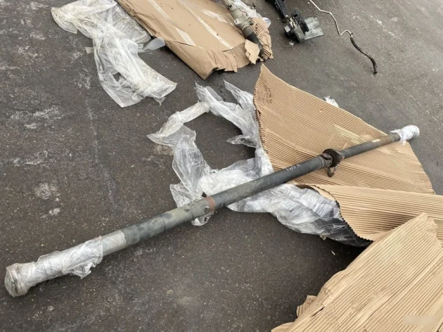 Карданный вал передний для Volvo XC90 I C 2002-2014 на фотографиях