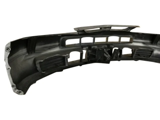 Бампер для Toyota Corolla E110 Хэтчбек 1997-2002 на фотографиях