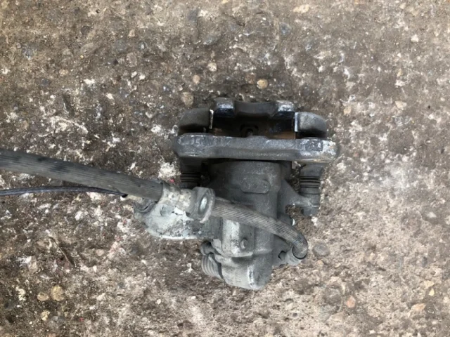 Суппорт задний правый для Honda Civic FA 2005-2010 седан на фотографиях