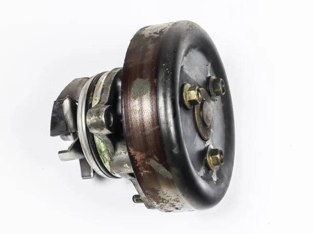 Насос охлаждающей жидкости ДВС(Помпа) для Mazda MPV LW 1999-2006 на фотографиях