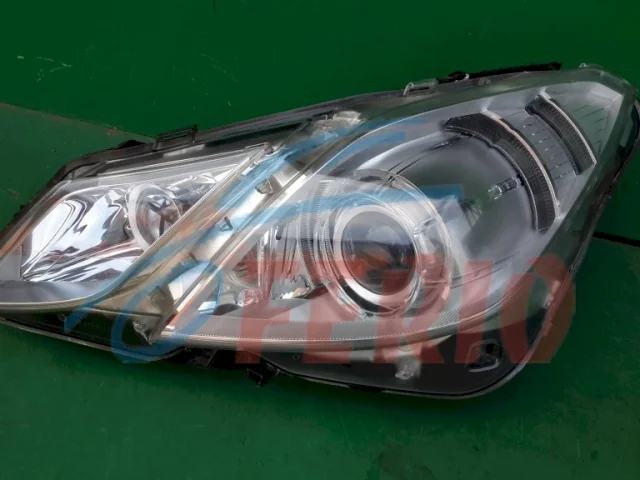 Фара левая для Mercedes-Benz E class C207 2009-2017 на фотографиях