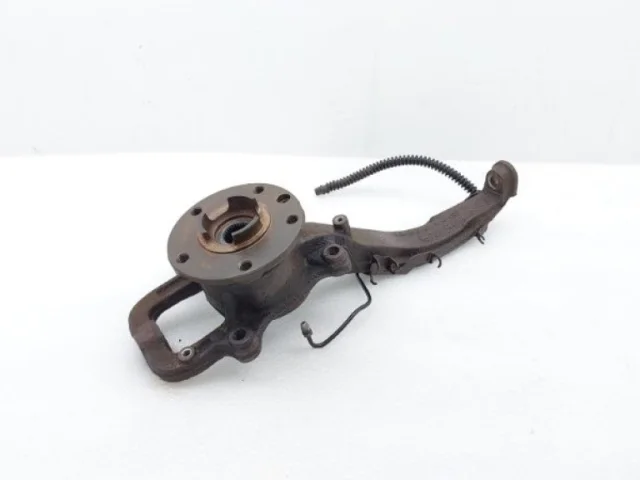 Кулак поворотный правый для Audi Q7 4L 2005-2015 на фотографиях