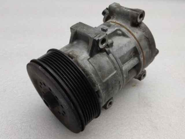 Компрессор кондиционера для Toyota RAV4 XA30 2005-2012 на фотографиях