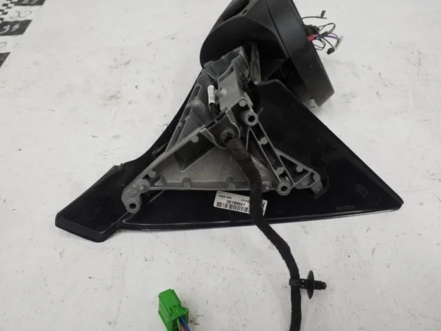 Зеркало боковое левое для Volvo C30 MK 2006-2013 на фотографиях