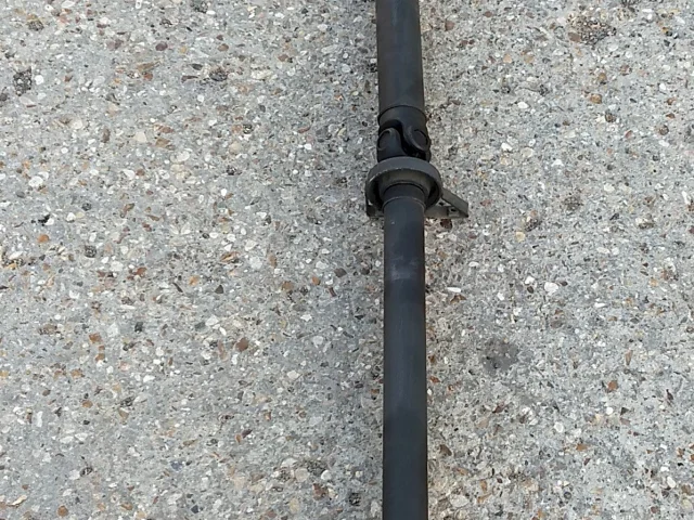 Карданный вал задний для Volvo XC90 I C 2002-2014 на фотографиях