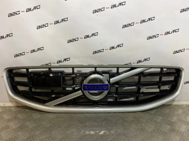 Решетка радиатора для Volvo S60 FS II rest 2013-2018 на фотографиях