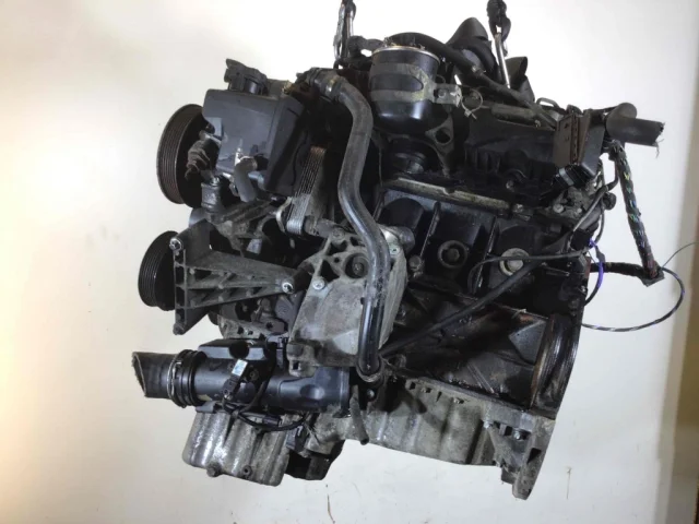 Двигатель для Mercedes-Benz Vito W639 Vito Микроавтобус 2003-2013 на фотографиях