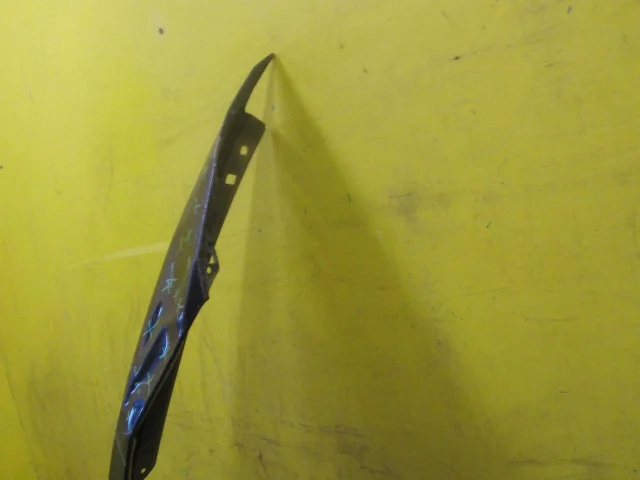 Крыло правое для BMW 3er F30 2011-2019 на фотографиях