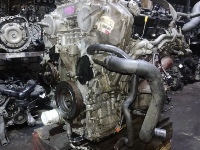 Двигатель для Infiniti M Y50 2005-2010 на фотографиях