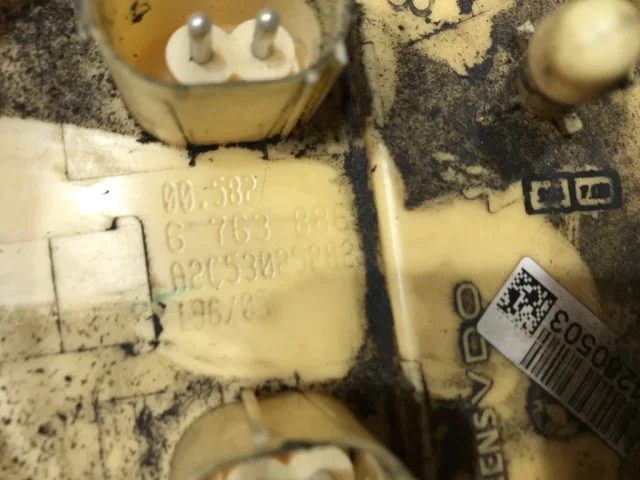 Топливный насос для BMW 3er Е90 2005-2011 на фотографиях