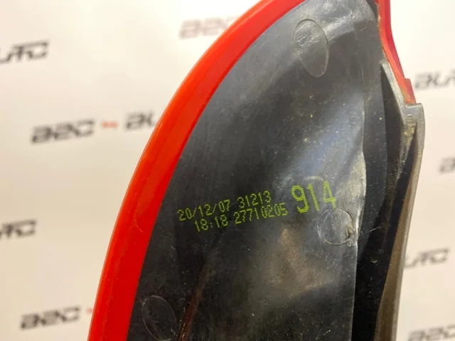 Фонарь правый для Volvo C30 MK 2006-2013 на фотографиях