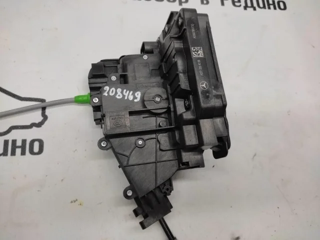 Замок багажника для Mercedes-Benz GL class X166 2012-2016 на фотографиях