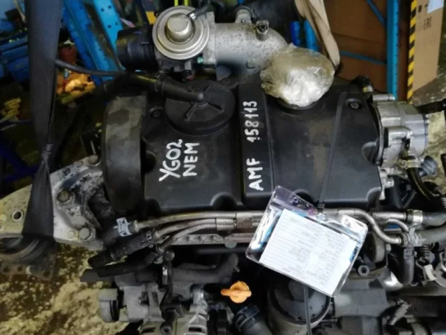 Двигатель для Volkswagen Passat Variant (B3, Typ 35i) 1988-1993 на фотографиях