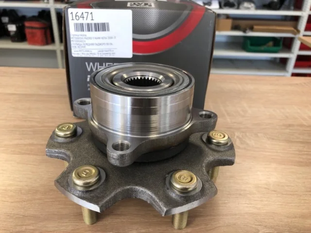 Ступица колеса передняя левая для Mitsubishi Pajero V70 5dr 1999-2006 на фотографиях