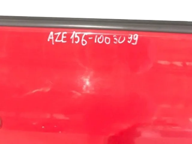 Двери для Toyota Corolla E140/E150 Седан 2006-2013 на фотографиях