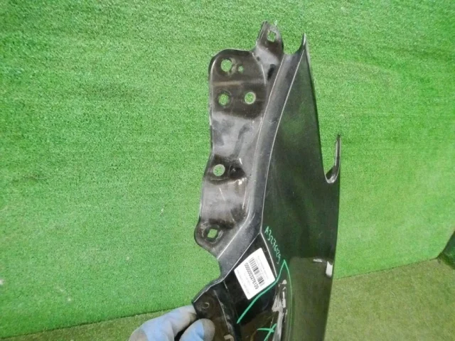 Крыло правое для Toyota RAV4 XA40 rest 2015-2019 на фотографиях